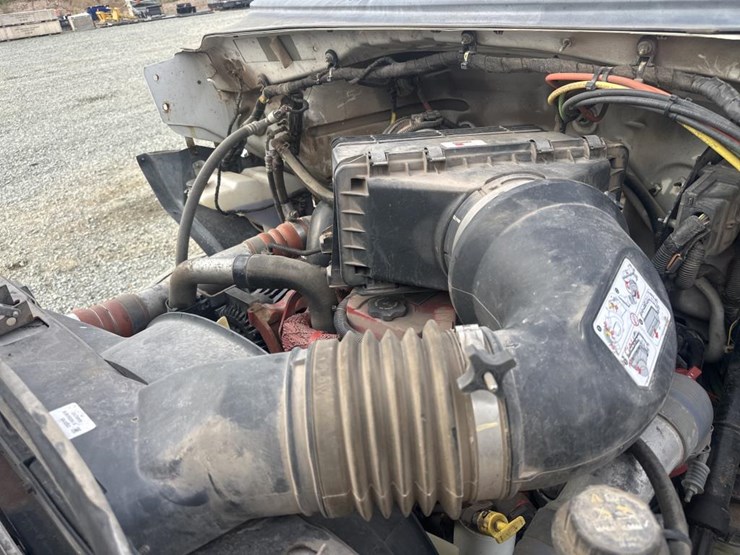 ford-f750-image-33
