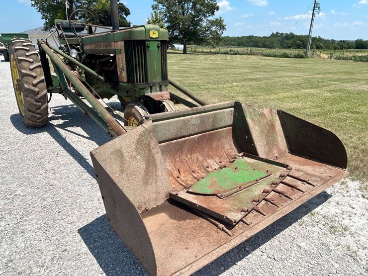 1956-john-deere-520-image-8
