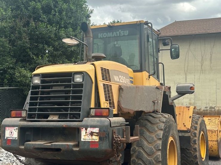 2013-komatsu-wa250pz-image-4