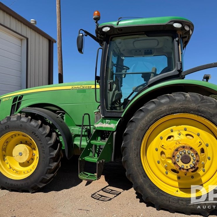 2013 JOHN DEERE 8310R