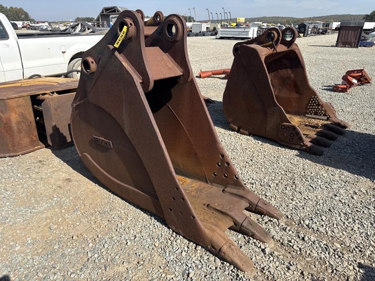 #2538-•-approx-28“-excavator-bucket-image-5
