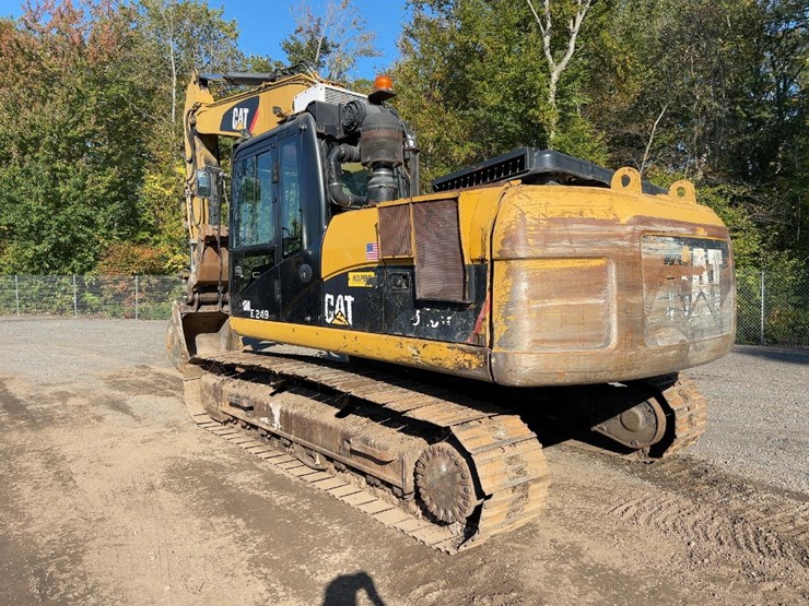 2011-caterpillar-320dl-image-3