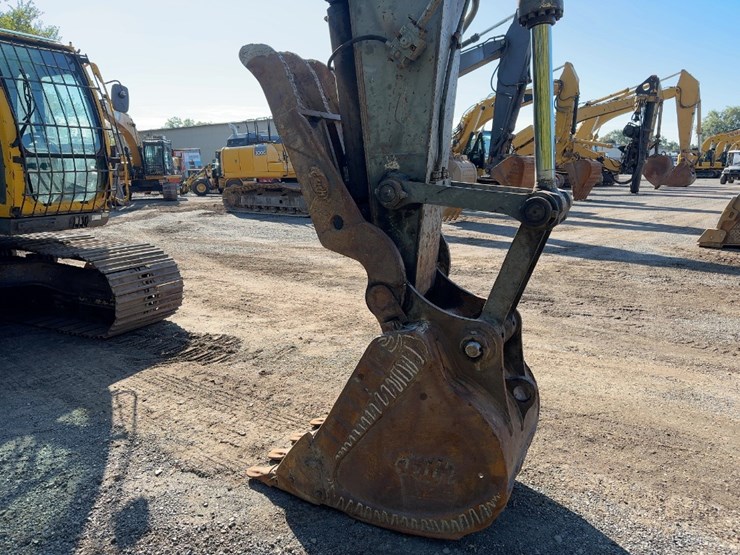 2002-volvo-ec150-image-8