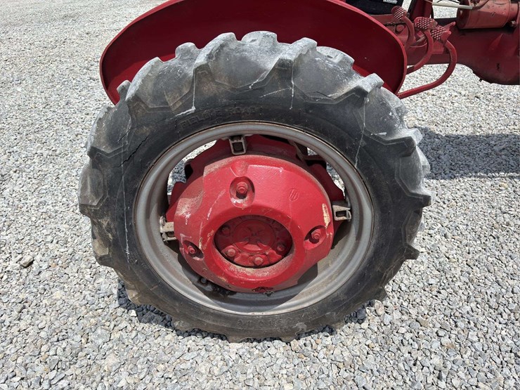 farmall-culti-vision-b-image-22