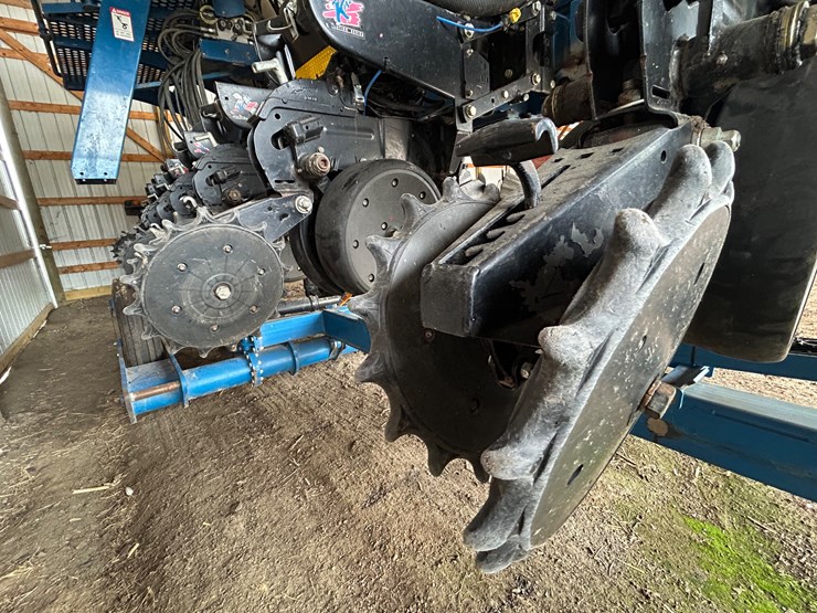 2010-kinze-3660-image-4