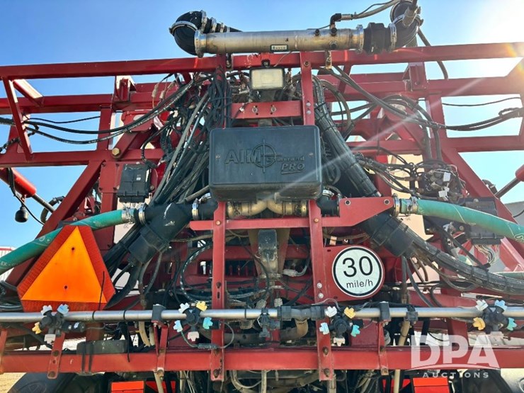 2015-case-ih-patriot-4440-image-84