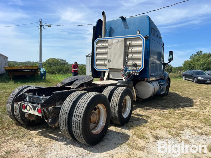 1999-kenworth-t2000-image-5