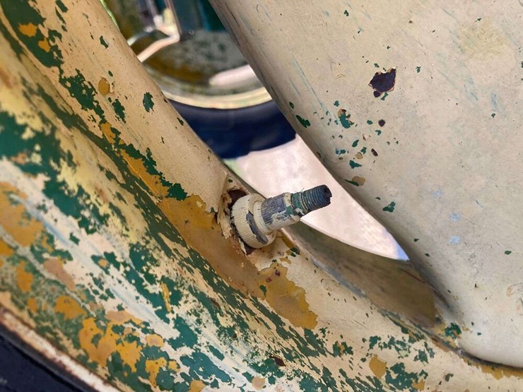 1956-john-deere-420-image-9