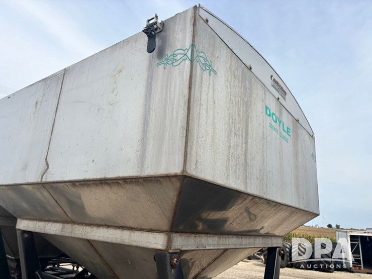2012-behnke-dry-tender-trailer-(gp11554)-image-59