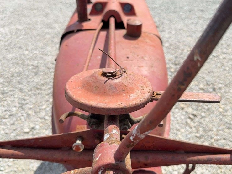 farmall-m-image-9