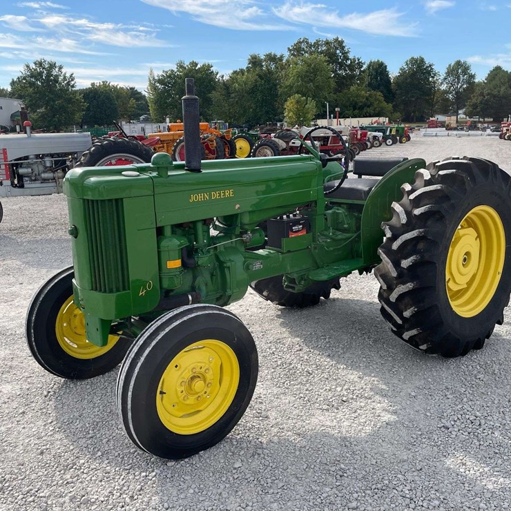 JOHN DEERE 40