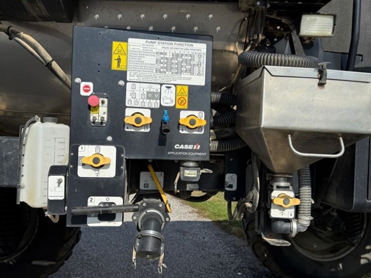 2018-case-ih-patriot-3340-image-70