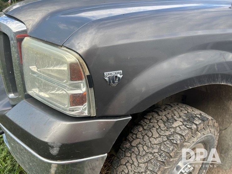 2005-ford-f350-xlt-image-2