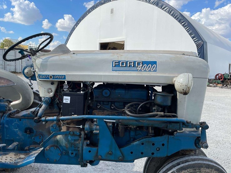 ford-4000-image-29