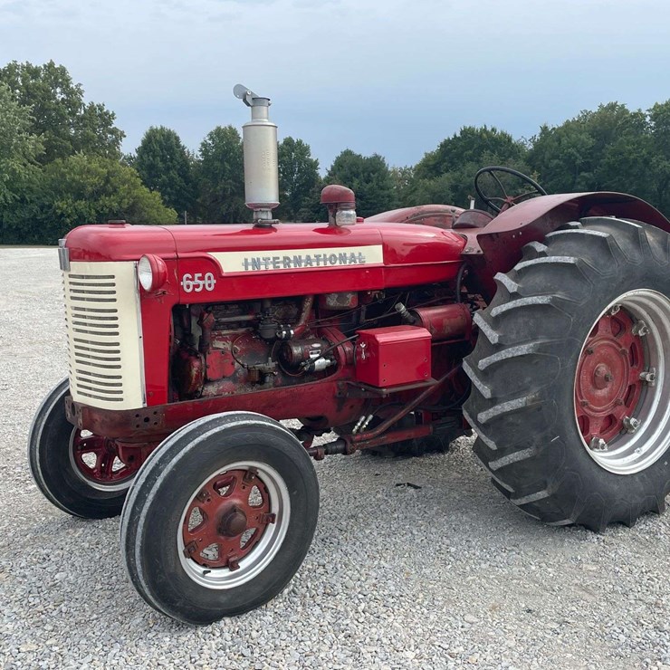 INTERNATIONAL 650