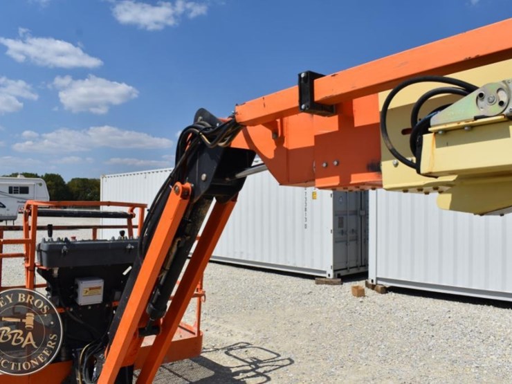 2006-jlg-660sj-image-16