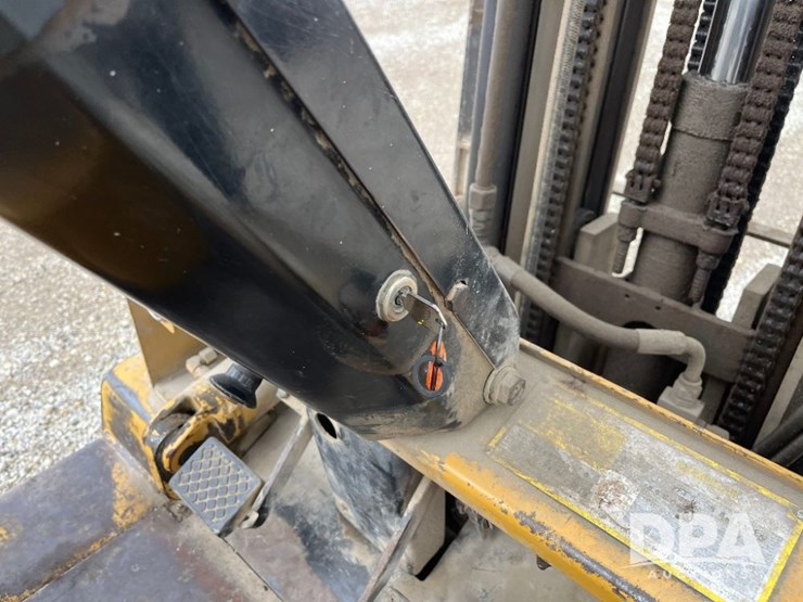 caterpillar-v50d-image-25