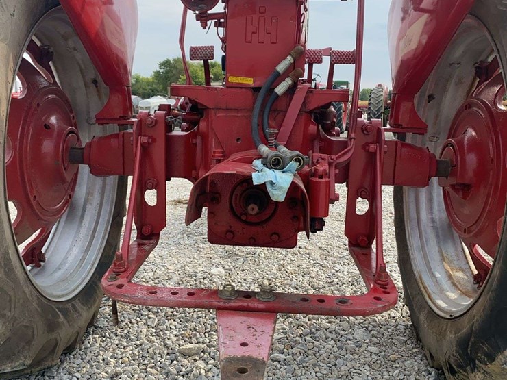 farmall-350-diesel-image-6