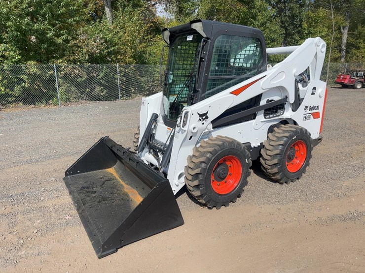2019-bobcat-s740-image-1