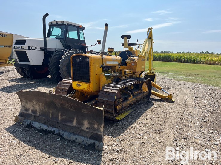 1980-deere-450c-image-3