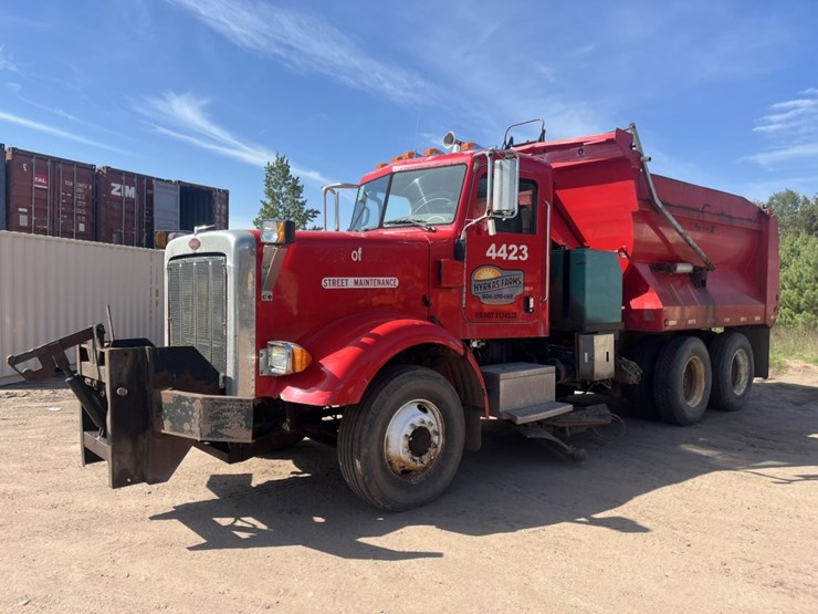 2007-peterbilt-367-image-1