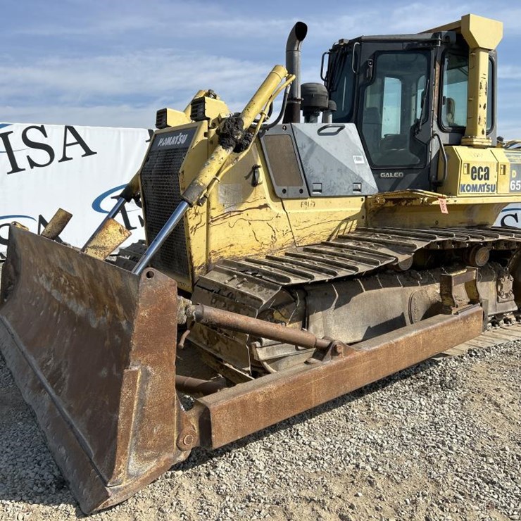 KOMATSU D65PX