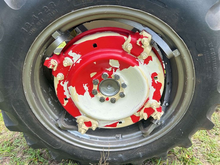 massey-ferguson-40-image-49
