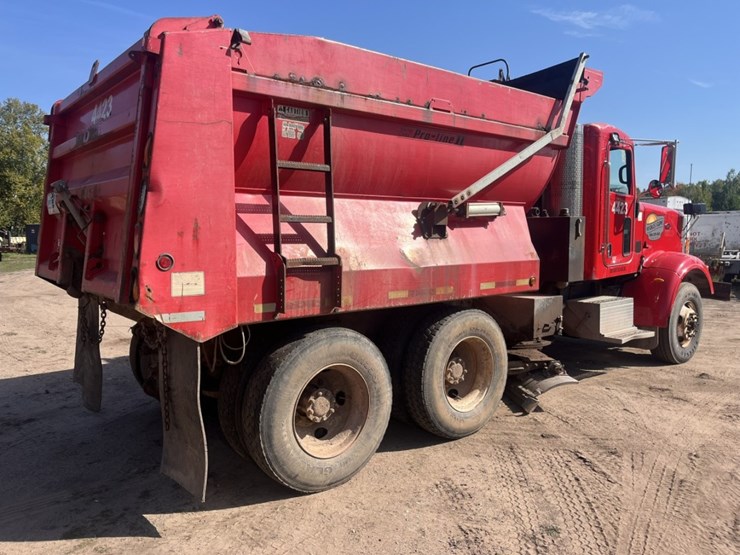 2007-peterbilt-367-image-5
