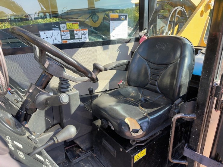 2014-caterpillar-tl642c-image-18