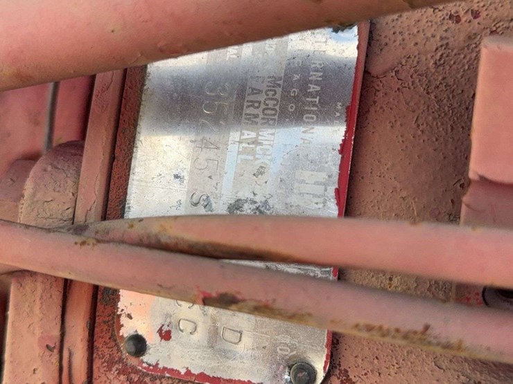 farmall-560-diesel-image-51