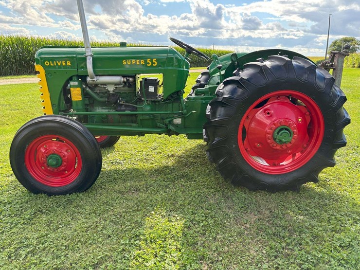 1957-oliver-super-55-image-4