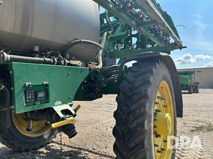 2019-john-deere-r4045-image-19