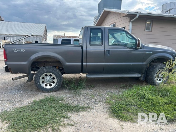 2005-ford-f350-xlt-image-9