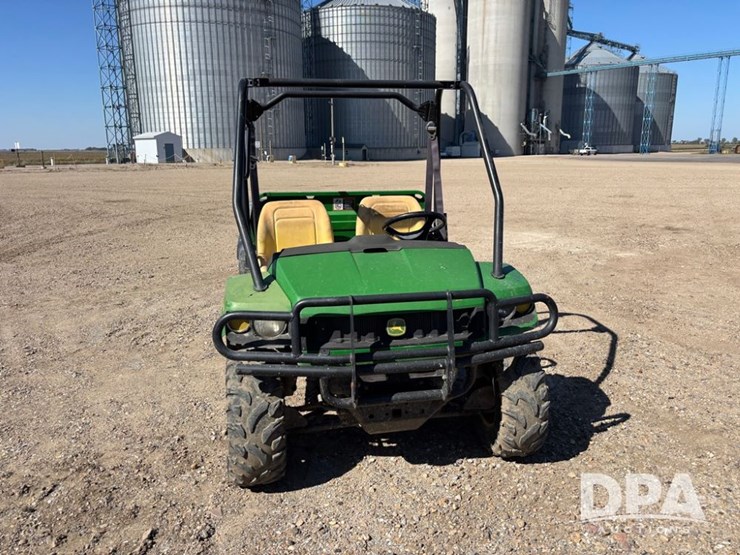 john-deere-gator-image-14
