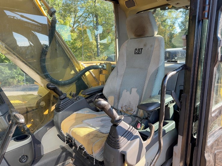 2011-caterpillar-320dl-image-35