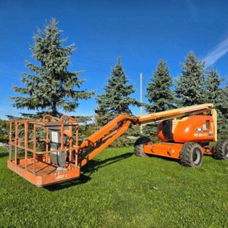 2004 JLG 600AJ