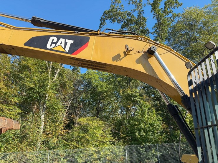 2011-caterpillar-320dl-image-15