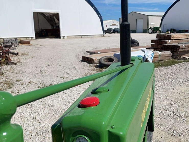 john-deere-h-image-40
