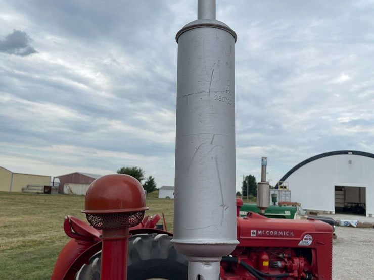 farmall-130-image-62