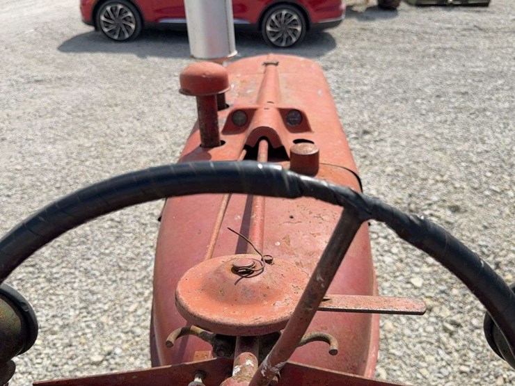 farmall-m-image-10