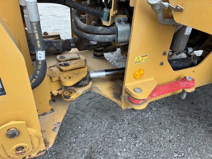 2019-caterpillar-938m-image-8
