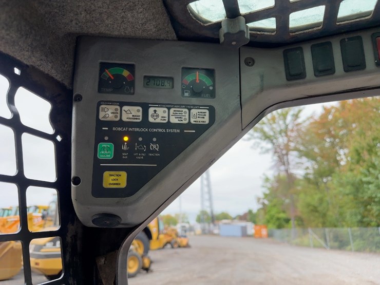 2006-bobcat-t140-image-23