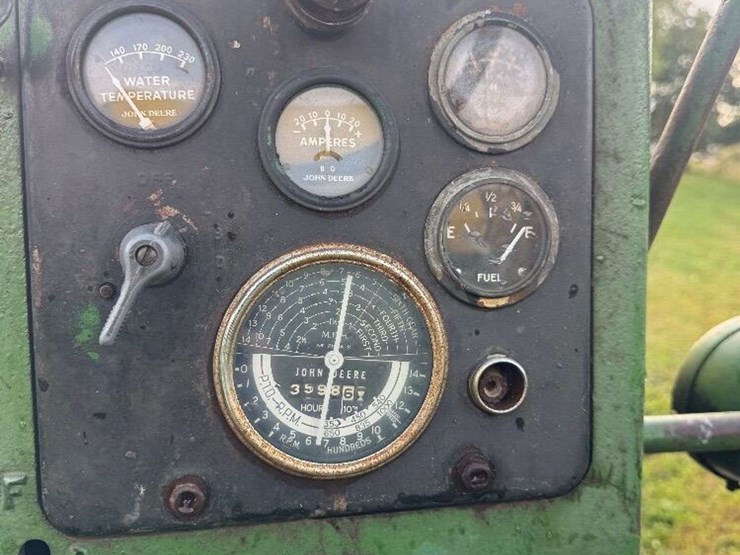 1958-john-deere-620-image-6