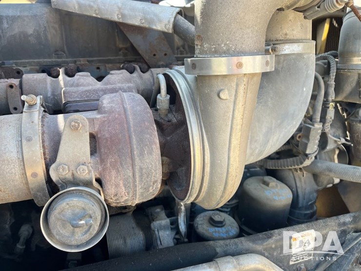 2013-kenworth-t660-image-92
