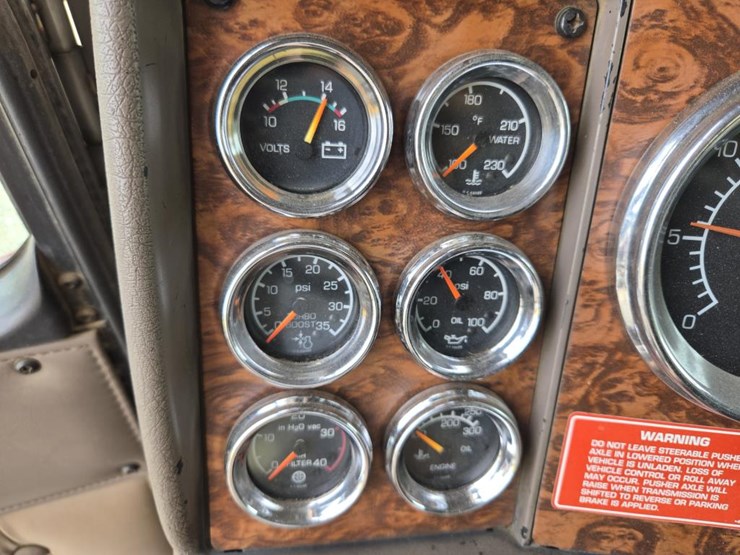 2002-kenworth-t800-image-62