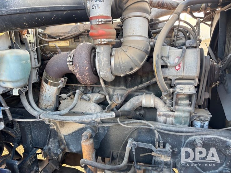 1991-peterbilt-379-image-30