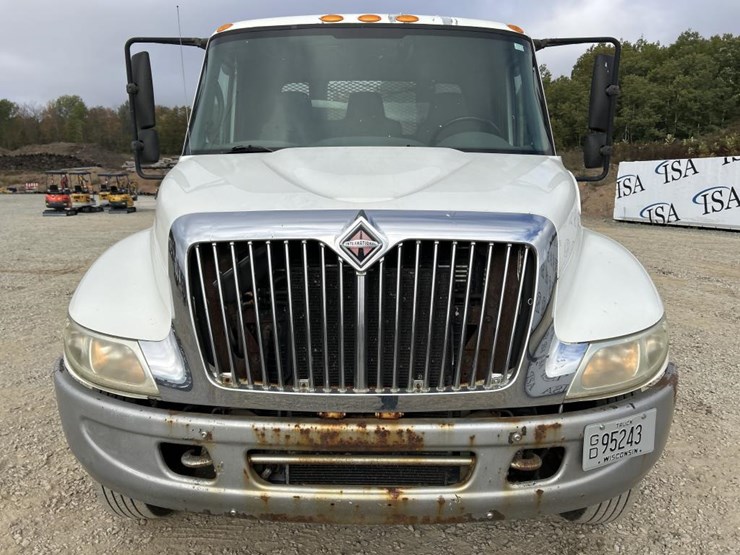 2003-international-durastar-4200-image-8
