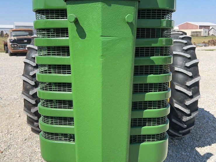 john-deere-a-image-9