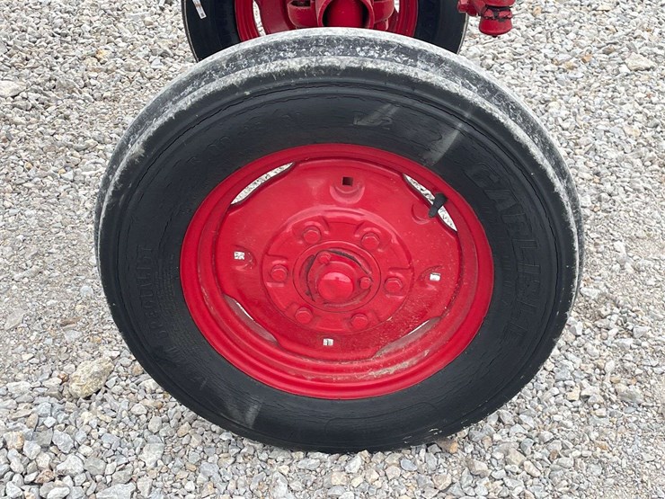 farmall-140-image-20