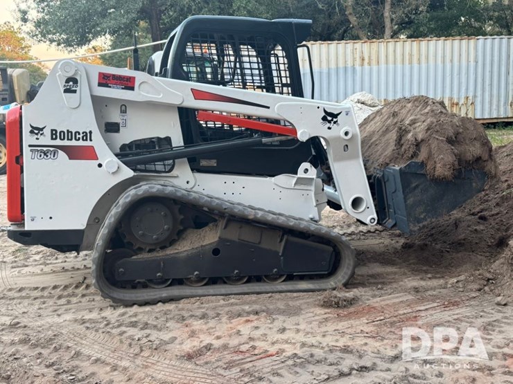 2015-bobcat-t630-image-9